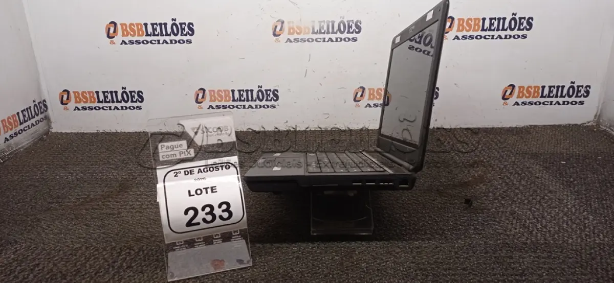 LOTE 233 - 01 NOTEBOOK MARCA POSITIVO SEM FONTE. (NO ESTADO) ATENÇÃO! FAZER A VISITAÇÃO ANTES DE ARREMATAR, NÃO SABEMOS SE FUNCIONA, LEILÃO NÃO TEM GARANTIA E NEM DEVOLUÇÃO, SUJEITO A POSSÍVEIS AVARIAS VISÍVEIS/OCULTAS E/OU AUSÊNCIA DE COMPONENTES.