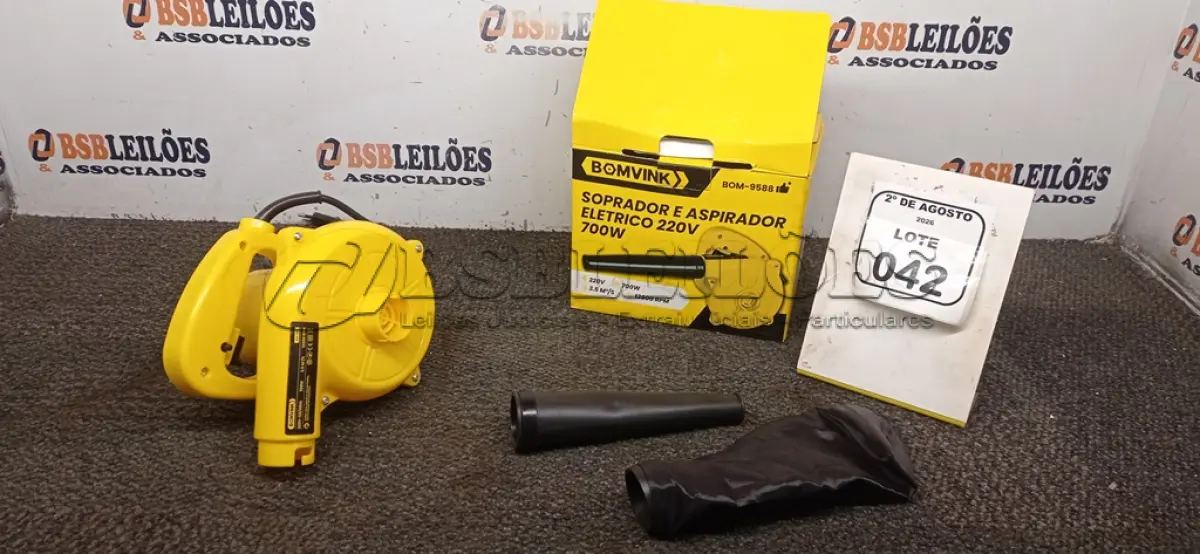 LOTE 042 - 01 SOPRADOR E ASPIRADOR 220V 700W MARCA BOMVINK. (NO ESTADO) ATENÇÃO! FAZER A VISITAÇÃO ANTES DE ARREMATAR, NÃO SABEMOS SE FUNCIONA, LEILÃO NÃO TEM GARANTIA E NEM DEVOLUÇÃO, SUJEITO A POSSÍVEIS AVARIAS VISÍVEIS/OCULTAS E/OU AUSÊNCIA DE COMPONENTES.