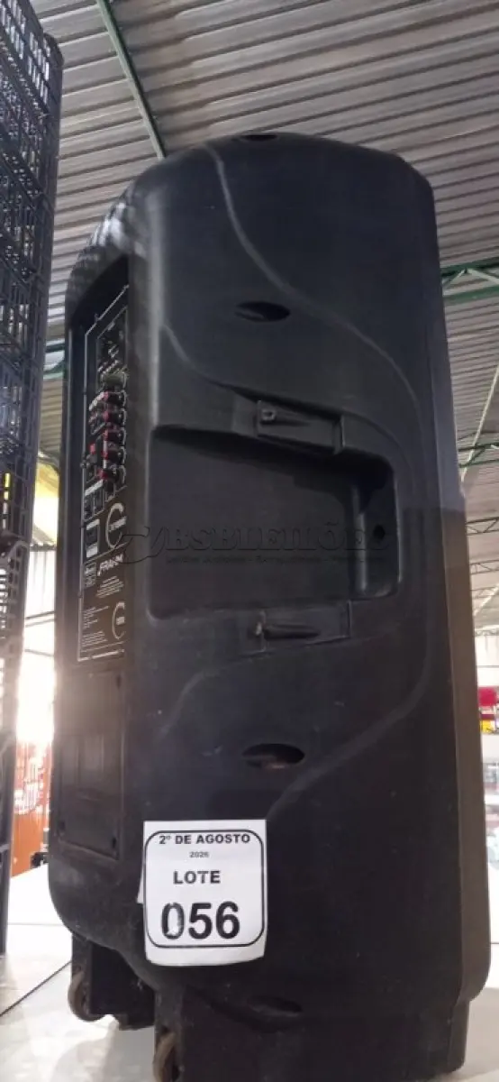 LOTE 056 - 01 CAIXA DE SOM AMPLIFICADA MULTIUSO MODELO CM 1800 BT MARCA FRAHM. (NO ESTADO) ATENÇÃO! FAZER A VISITAÇÃO ANTES DE ARREMATAR, NÃO SABEMOS SE FUNCIONA, LEILÃO NÃO TEM GARANTIA E NEM DEVOLUÇÃO, SUJEITO A POSSÍVEIS AVARIAS VISÍVEIS/OCULTAS E/OU AUSÊNCIA DE COMPONENTES.