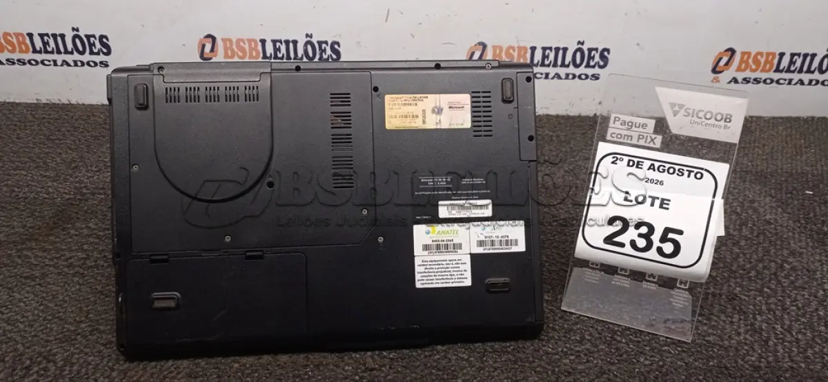 LOTE 235 - 01 NOTEBOOK MARCA POSITIVO SEM FONTE. (NO ESTADO) ATENÇÃO! FAZER A VISITAÇÃO ANTES DE ARREMATAR, NÃO SABEMOS SE FUNCIONA, LEILÃO NÃO TEM GARANTIA E NEM DEVOLUÇÃO, SUJEITO A POSSÍVEIS AVARIAS VISÍVEIS/OCULTAS E/OU AUSÊNCIA DE COMPONENTES.