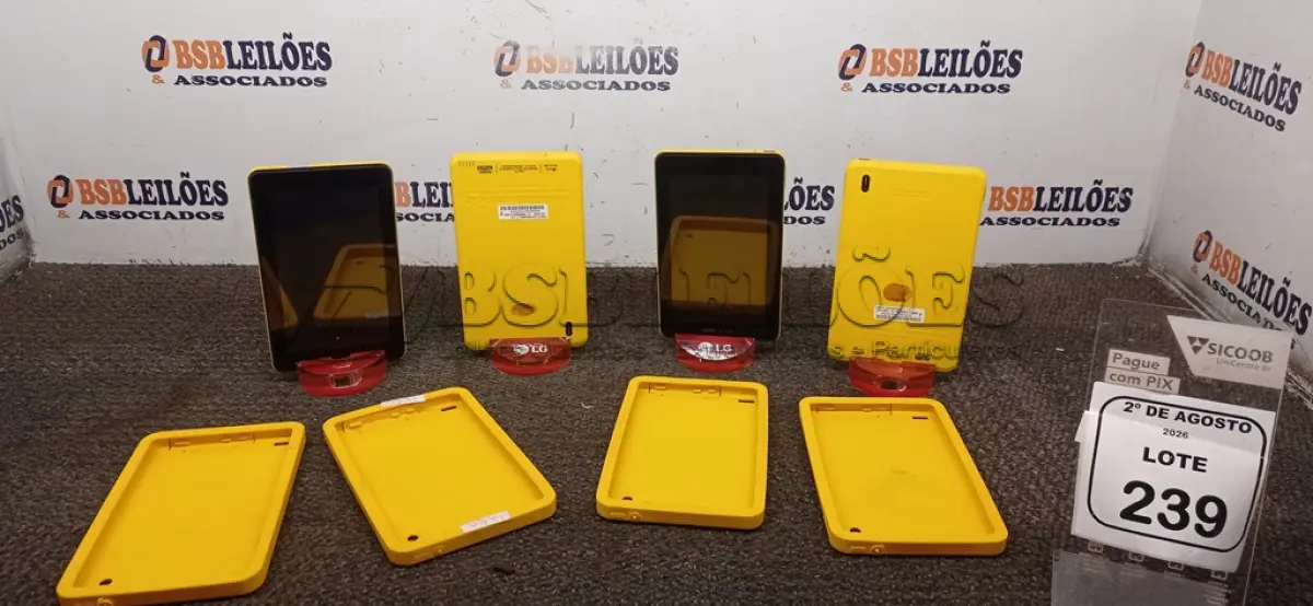 LOTE 239 - 04 TABLETS MARCA CCE SEM FONTE. (NO ESTADO) ATENÇÃO! FAZER A VISITAÇÃO ANTES DE ARREMATAR, NÃO SABEMOS SE FUNCIONA, LEILÃO NÃO TEM GARANTIA E NEM DEVOLUÇÃO, SUJEITO A POSSÍVEIS AVARIAS VISÍVEIS/OCULTAS E/OU AUSÊNCIA DE COMPONENTES.