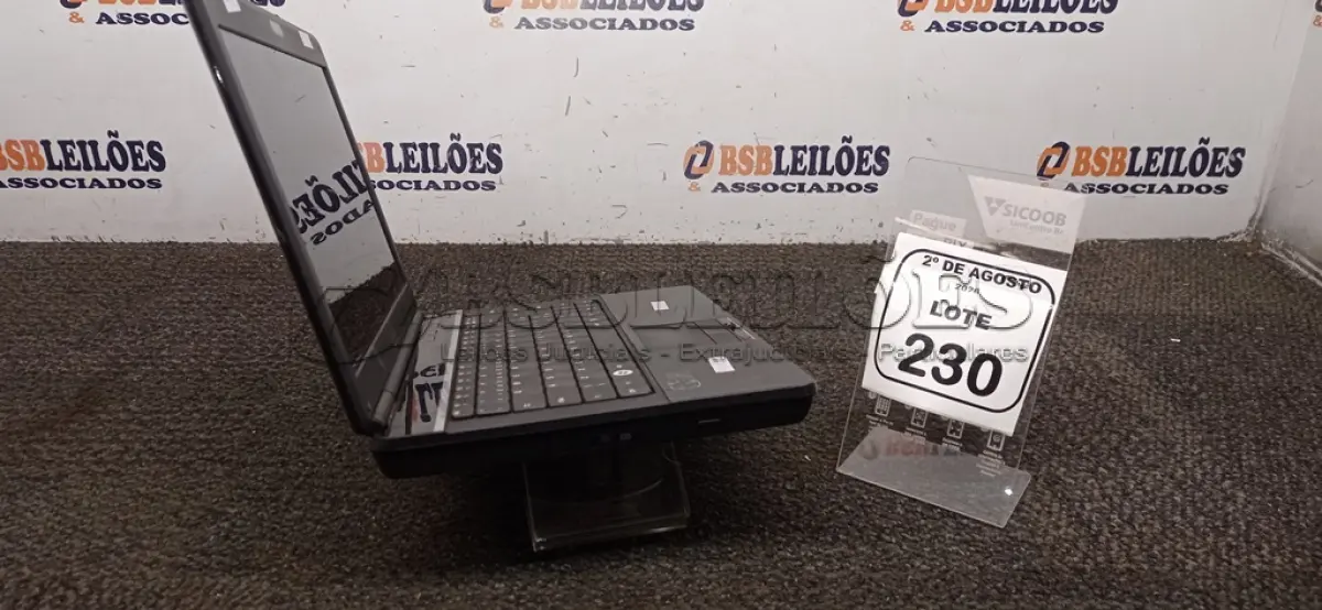 LOTE 230 - 01 NOTEBOOK MARCA POSITIVO SEM FONTE. (NO ESTADO) ATENÇÃO! FAZER A VISITAÇÃO ANTES DE ARREMATAR, NÃO SABEMOS SE FUNCIONA, LEILÃO NÃO TEM GARANTIA E NEM DEVOLUÇÃO, SUJEITO A POSSÍVEIS AVARIAS VISÍVEIS/OCULTAS E/OU AUSÊNCIA DE COMPONENTES.