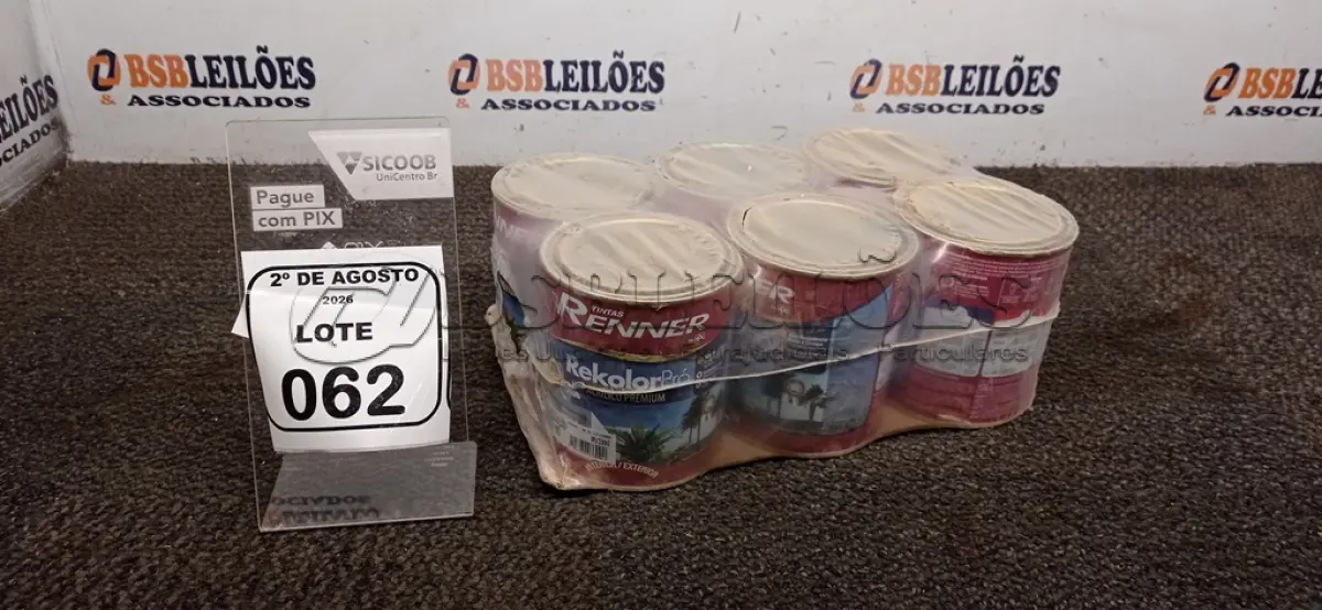 LOTE 062 - 06 LATAS DE TINTA ACRÍLICA NA COR BASE PASTEL SEMIBRILHO DE 800ML MARCA RENNER. (NO ESTADO) ATENÇÃO! FAZER A VISITAÇÃO ANTES DE ARREMATAR, NÃO SABEMOS SE FUNCIONA, LEILÃO NÃO TEM GARANTIA E NEM DEVOLUÇÃO, SUJEITO A POSSÍVEIS AVARIAS VISÍVEIS/OCULTAS E/OU AUSÊNCIA DE COMPONENTES.