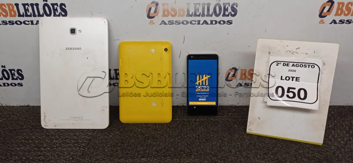 LOTE 050 - 01 CELULAR E 02 TABLETS. (NO ESTADO) ATENÇÃO! FAZER A VISITAÇÃO ANTES DE ARREMATAR, NÃO SABEMOS SE FUNCIONA, LEILÃO NÃO TEM GARANTIA E NEM DEVOLUÇÃO, SUJEITO A POSSÍVEIS AVARIAS VISÍVEIS/OCULTAS E/OU AUSÊNCIA DE COMPONENTES.