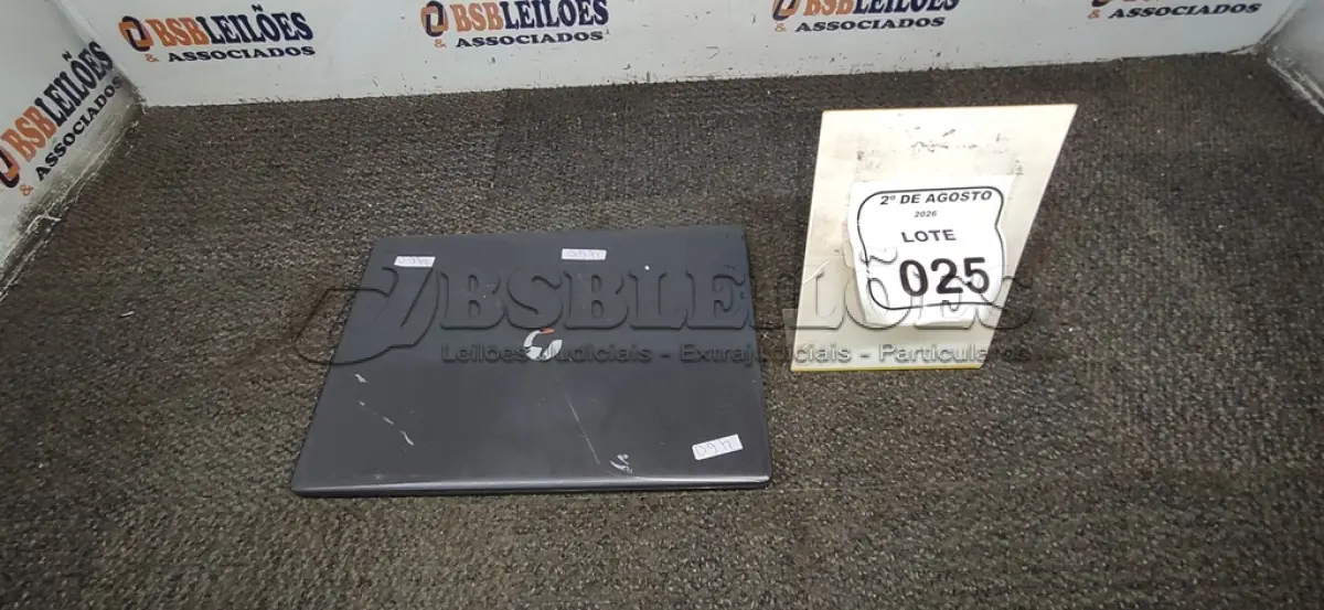 LOTE 025 - 01 NOTEBOOK MARCA POSITIVO SEM FONTE. (NO ESTADO) ATENÇÃO! FAZER A VISITAÇÃO ANTES DE ARREMATAR, NÃO SABEMOS SE FUNCIONA, LEILÃO NÃO TEM GARANTIA E NEM DEVOLUÇÃO, SUJEITO A POSSÍVEIS AVARIAS VISÍVEIS/OCULTAS E/OU AUSÊNCIA DE COMPONENTES.
