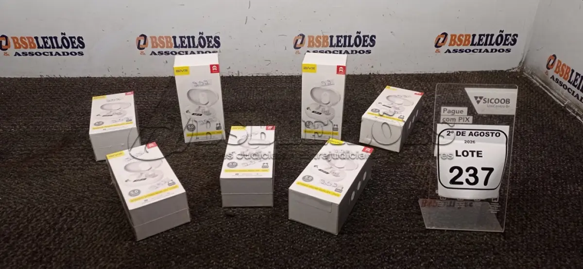 LOTE 237 - 07 FONES DE OUVIDO SEM FIO MARCA AIVR. (NO ESTADO) ATENÇÃO! FAZER A VISITAÇÃO ANTES DE ARREMATAR, NÃO SABEMOS SE FUNCIONA, LEILÃO NÃO TEM GARANTIA E NEM DEVOLUÇÃO, SUJEITO A POSSÍVEIS AVARIAS VISÍVEIS/OCULTAS E/OU AUSÊNCIA DE COMPONENTES.