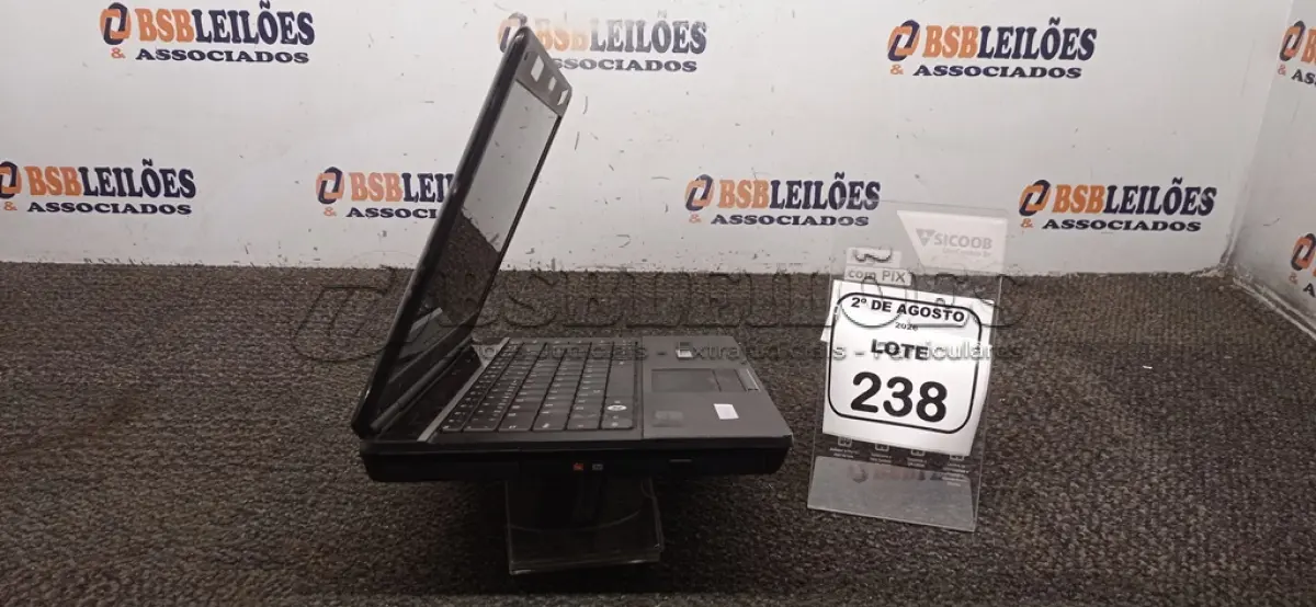 LOTE 238 - 01 NOTEBOOK MARCA POSITIVO SEM FONTE. (NO ESTADO) ATENÇÃO! FAZER A VISITAÇÃO ANTES DE ARREMATAR, NÃO SABEMOS SE FUNCIONA, LEILÃO NÃO TEM GARANTIA E NEM DEVOLUÇÃO, SUJEITO A POSSÍVEIS AVARIAS VISÍVEIS/OCULTAS E/OU AUSÊNCIA DE COMPONENTES.