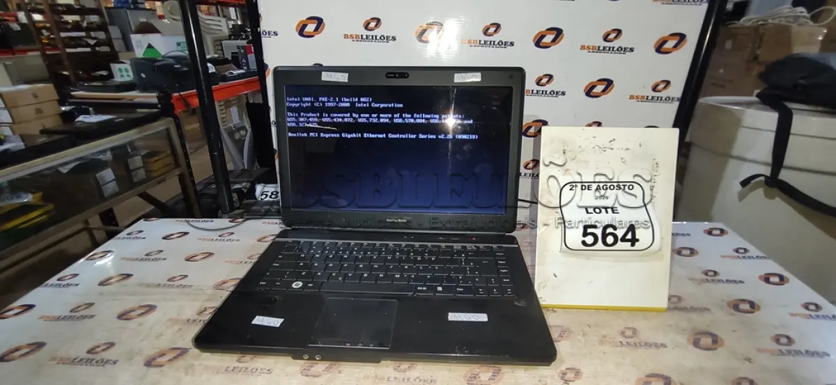 LOTE 564 - 01 NOTEBOOK MARCA POSITIVO SEM FONTE. (NO ESTADO) ATENÇÃO! FAZER A VISITAÇÃO ANTES DE ARREMATAR, NÃO SABEMOS SE FUNCIONA, LEILÃO NÃO TEM GARANTIA E NEM DEVOLUÇÃO, SUJEITO A POSSÍVEIS AVARIAS VISÍVEIS/OCULTAS E/OU AUSÊNCIA DE COMPONENTES.