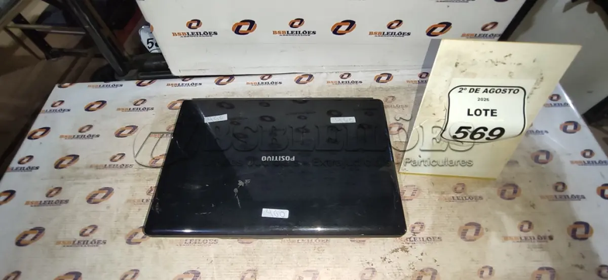 LOTE 569 - 01 NOTEBOOK MARCA POSITIVO SEM FONTE. (NO ESTADO) ATENÇÃO! FAZER A VISITAÇÃO ANTES DE ARREMATAR, NÃO SABEMOS SE FUNCIONA, LEILÃO NÃO TEM GARANTIA E NEM DEVOLUÇÃO, SUJEITO A POSSÍVEIS AVARIAS VISÍVEIS/OCULTAS E/OU AUSÊNCIA DE COMPONENTES.