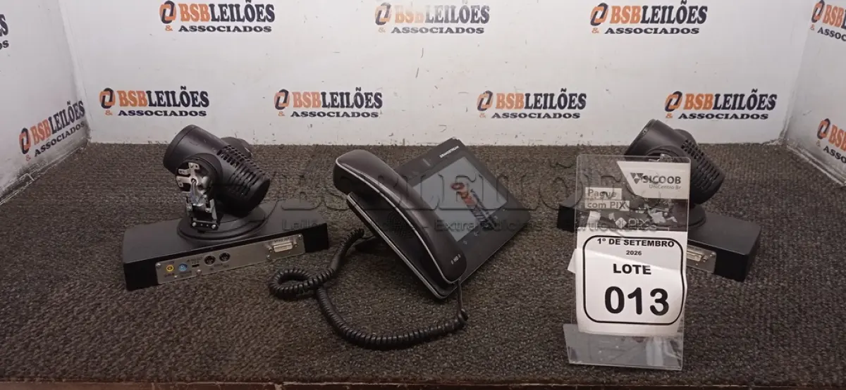 LOTE 013 - 01 APARELHO DE TELEFONE MARCA GRANDSTREAM E 02 APARELHOS DE VIDEOCONFERÊNCIA MARCA AVAYA. (NO ESTADO) ATENÇÃO! FAZER A VISITAÇÃO ANTES DE ARREMATAR, NÃO SABEMOS SE FUNCIONA, LEILÃO NÃO TEM GARANTIA E NEM DEVOLUÇÃO, SUJEITO A POSSÍVEIS AVARIAS VISÍVEIS/OCULTAS E/OU AUSÊNCIA DE COMPONENTES.