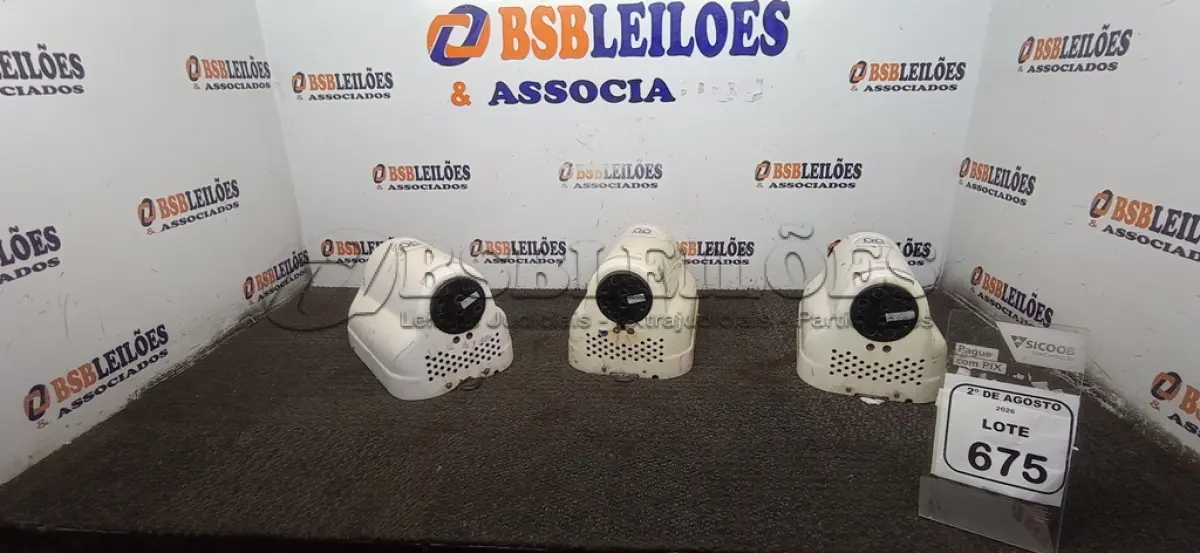 LOTE 675 - 03 SECADORES DE MÃO. (NO ESTADO) ATENÇÃO! FAZER A VISITAÇÃO ANTES DE ARREMATAR, NÃO SABEMOS SE FUNCIONA, LEILÃO NÃO TEM GARANTIA E NEM DEVOLUÇÃO, SUJEITO A POSSÍVEIS AVARIAS VISÍVEIS/OCULTAS E/OU AUSÊNCIA DE COMPONENTES.