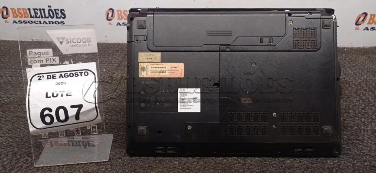 LOTE 607 - 01 NOTEBOOK MARCA LENOVO COM 01 BOLSA. (NO ESTADO) ATENÇÃO! FAZER A VISITAÇÃO ANTES DE ARREMATAR, NÃO SABEMOS SE FUNCIONA, LEILÃO NÃO TEM GARANTIA E NEM DEVOLUÇÃO, SUJEITO A POSSÍVEIS AVARIAS VISÍVEIS/OCULTAS E/OU AUSÊNCIA DE COMPONENTES.