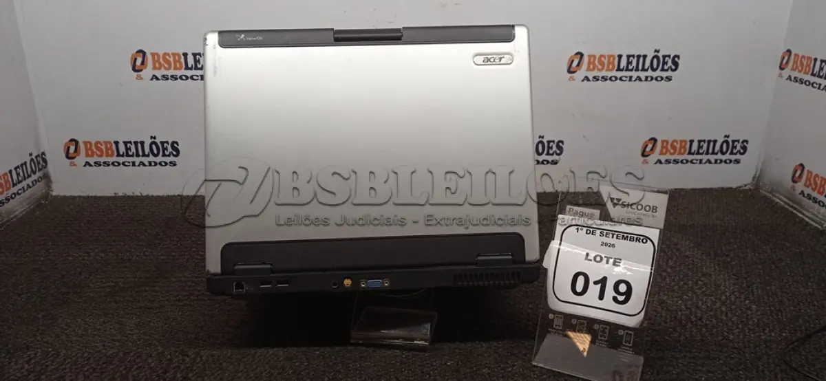 LOTE 019 - 01 NOTEBOOK MARCA ACER SEM FONTE. (NO ESTADO) ATENÇÃO! FAZER A VISITAÇÃO ANTES DE ARREMATAR, NÃO SABEMOS SE FUNCIONA, LEILÃO NÃO TEM GARANTIA E NEM DEVOLUÇÃO, SUJEITO A POSSÍVEIS AVARIAS VISÍVEIS/OCULTAS E/OU AUSÊNCIA DE COMPONENTES.