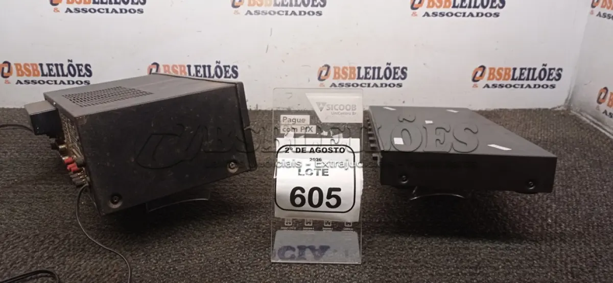 LOTE 605 - 01 AMPLIFICADOR COM TUNER INTEGRADO MARCA SHARP E 01 SELETOR DE AUTOFALANTES MARCA NILES. (NO ESTADO) ATENÇÃO! FAZER A VISITAÇÃO ANTES DE ARREMATAR, NÃO SABEMOS SE FUNCIONA, LEILÃO NÃO TEM GARANTIA E NEM DEVOLUÇÃO, SUJEITO A POSSÍVEIS AVARIAS VISÍVEIS/OCULTAS E/OU AUSÊNCIA DE COMPONENTES.