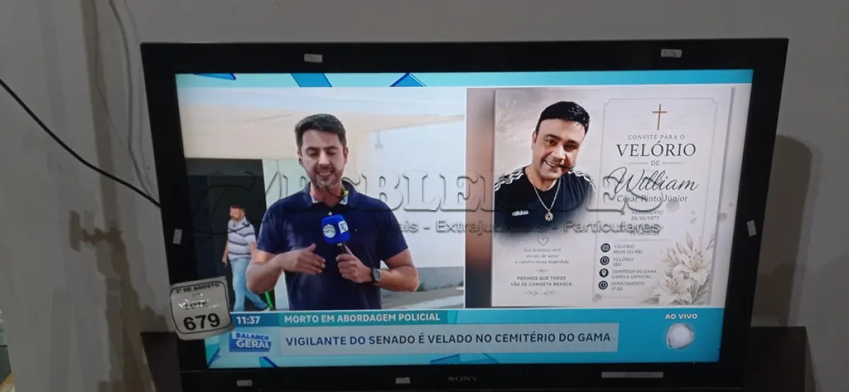 LOTE 679 - 01 TV 40’’ MARCA SONY. (NO ESTADO) ATENÇÃO! FAZER A VISITAÇÃO ANTES DE ARREMATAR, NÃO SABEMOS SE FUNCIONA, LEILÃO NÃO TEM GARANTIA E NEM DEVOLUÇÃO, SUJEITO A POSSÍVEIS AVARIAS VISÍVEIS/OCULTAS E/OU AUSÊNCIA DE COMPONENTES.