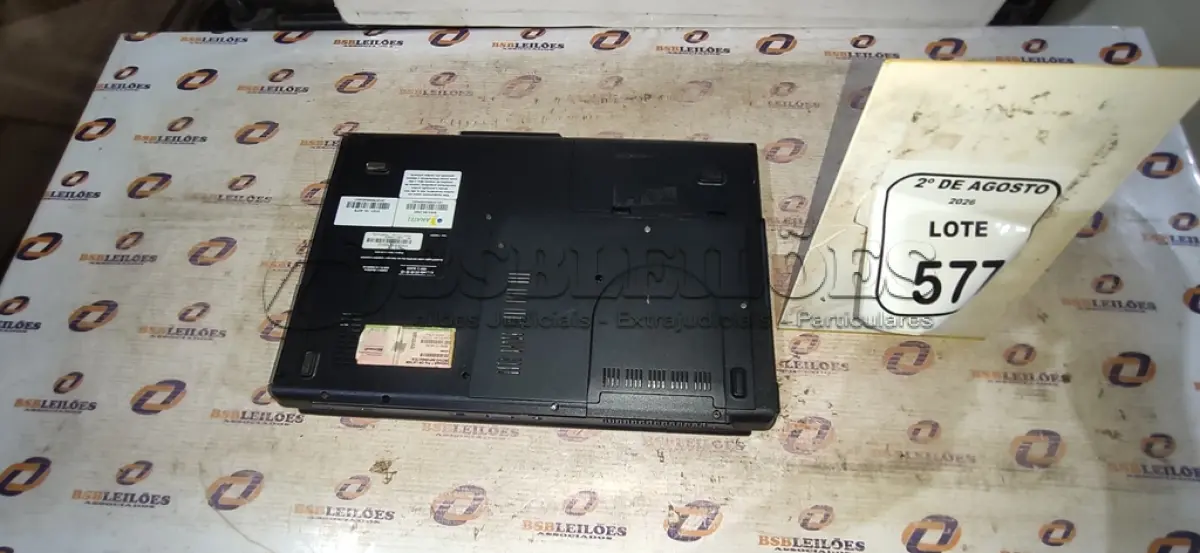 LOTE 577 - 01 NOTEBOOK MARCA POSITIVO SEM FONTE. (NO ESTADO) ATENÇÃO! FAZER A VISITAÇÃO ANTES DE ARREMATAR, NÃO SABEMOS SE FUNCIONA, LEILÃO NÃO TEM GARANTIA E NEM DEVOLUÇÃO, SUJEITO A POSSÍVEIS AVARIAS VISÍVEIS/OCULTAS E/OU AUSÊNCIA DE COMPONENTES.