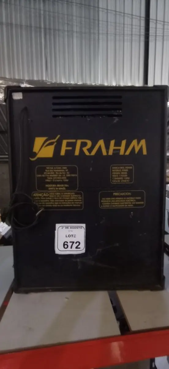 LOTE 672 - 01 CAIXA DE SOM AMPLIFICADA MARCA FRAHM. (NO ESTADO) ATENÇÃO! FAZER A VISITAÇÃO ANTES DE ARREMATAR, NÃO SABEMOS SE FUNCIONA, LEILÃO NÃO TEM GARANTIA E NEM DEVOLUÇÃO, SUJEITO A POSSÍVEIS AVARIAS VISÍVEIS/OCULTAS E/OU AUSÊNCIA DE COMPONENTES.