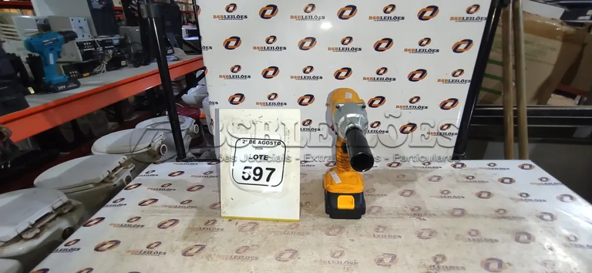LOTE 597 - 01 PARAFUSADEIRA PNEUMÁTICA 21V MARCA ARSTHECO. (NO ESTADO) ATENÇÃO! FAZER A VISITAÇÃO ANTES DE ARREMATAR, NÃO SABEMOS SE FUNCIONA, LEILÃO NÃO TEM GARANTIA E NEM DEVOLUÇÃO, SUJEITO A POSSÍVEIS AVARIAS VISÍVEIS/OCULTAS E/OU AUSÊNCIA DE COMPONENTES.