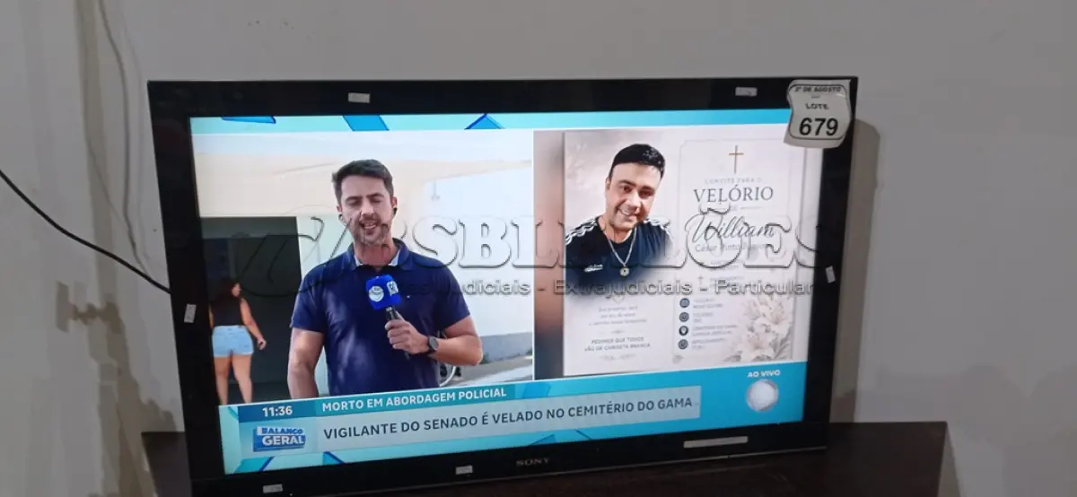 LOTE 679 - 01 TV 40’’ MARCA SONY. (NO ESTADO) ATENÇÃO! FAZER A VISITAÇÃO ANTES DE ARREMATAR, NÃO SABEMOS SE FUNCIONA, LEILÃO NÃO TEM GARANTIA E NEM DEVOLUÇÃO, SUJEITO A POSSÍVEIS AVARIAS VISÍVEIS/OCULTAS E/OU AUSÊNCIA DE COMPONENTES.