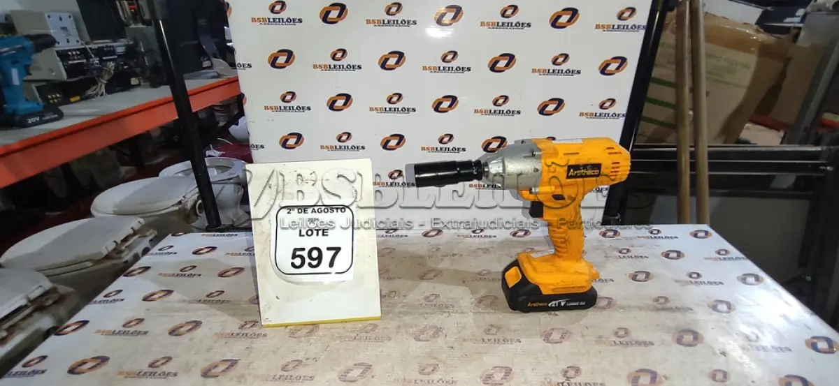LOTE 597 - 01 PARAFUSADEIRA PNEUMÁTICA 21V MARCA ARSTHECO. (NO ESTADO) ATENÇÃO! FAZER A VISITAÇÃO ANTES DE ARREMATAR, NÃO SABEMOS SE FUNCIONA, LEILÃO NÃO TEM GARANTIA E NEM DEVOLUÇÃO, SUJEITO A POSSÍVEIS AVARIAS VISÍVEIS/OCULTAS E/OU AUSÊNCIA DE COMPONENTES.