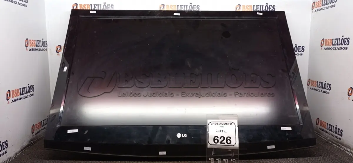 LOTE 626 - 01 TV 42’’ MARCA LG. (NO ESTADO) ATENÇÃO! FAZER A VISITAÇÃO ANTES DE ARREMATAR, NÃO SABEMOS SE FUNCIONA, LEILÃO NÃO TEM GARANTIA E NEM DEVOLUÇÃO, SUJEITO A POSSÍVEIS AVARIAS VISÍVEIS/OCULTAS E/OU AUSÊNCIA DE COMPONENTES.