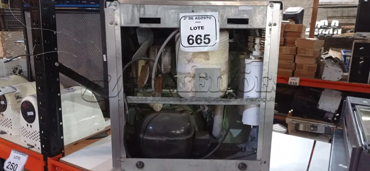 LOTE 665 - 01 BEBEDOURO DE PAREDE EM INOX. (NO ESTADO) ATENÇÃO! FAZER A VISITAÇÃO ANTES DE ARREMATAR, NÃO SABEMOS SE FUNCIONA, LEILÃO NÃO TEM GARANTIA E NEM DEVOLUÇÃO, SUJEITO A POSSÍVEIS AVARIAS VISÍVEIS/OCULTAS E/OU AUSÊNCIA DE COMPONENTES.