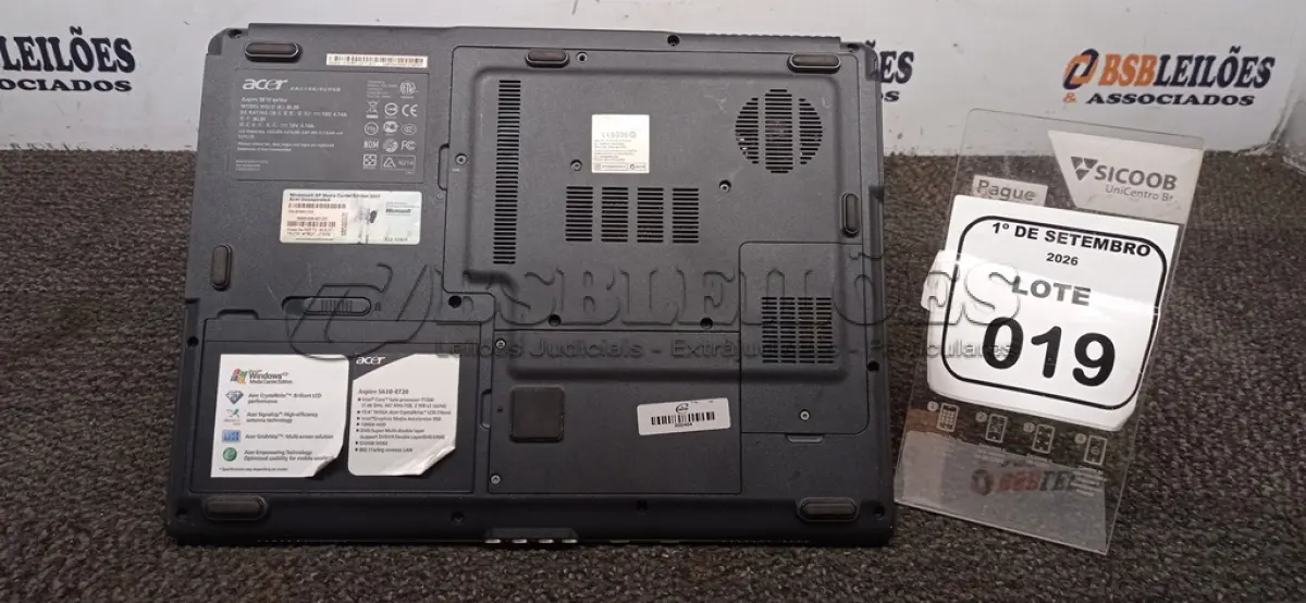 LOTE 019 - 01 NOTEBOOK MARCA ACER SEM FONTE. (NO ESTADO) ATENÇÃO! FAZER A VISITAÇÃO ANTES DE ARREMATAR, NÃO SABEMOS SE FUNCIONA, LEILÃO NÃO TEM GARANTIA E NEM DEVOLUÇÃO, SUJEITO A POSSÍVEIS AVARIAS VISÍVEIS/OCULTAS E/OU AUSÊNCIA DE COMPONENTES.