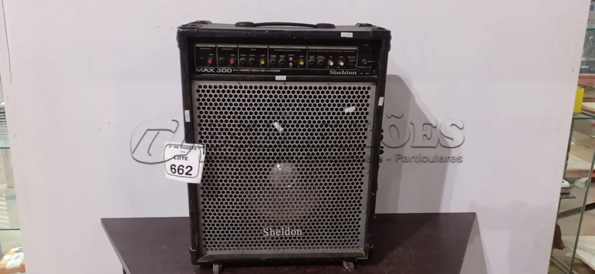 LOTE 662 - 01 CAIXA DE SOM AMPLIFICADORA MARCA SHELDON. (NO ESTADO) ATENÇÃO! FAZER A VISITAÇÃO ANTES DE ARREMATAR, NÃO SABEMOS SE FUNCIONA, LEILÃO NÃO TEM GARANTIA E NEM DEVOLUÇÃO, SUJEITO A POSSÍVEIS AVARIAS VISÍVEIS/OCULTAS E/OU AUSÊNCIA DE COMPONENTES.