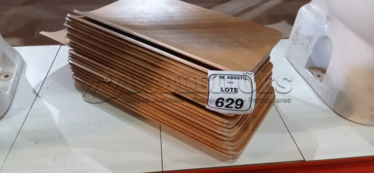 LOTE 629 - 20 PLACAS DE MADEIRA. (NO ESTADO) ATENÇÃO! FAZER A VISITAÇÃO ANTES DE ARREMATAR, NÃO SABEMOS SE FUNCIONA, LEILÃO NÃO TEM GARANTIA E NEM DEVOLUÇÃO, SUJEITO A POSSÍVEIS AVARIAS VISÍVEIS/OCULTAS E/OU AUSÊNCIA DE COMPONENTES.