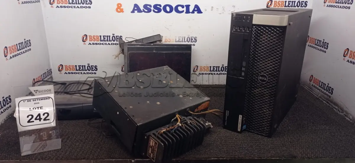 LOTE 242 - 01 PAINEL DE SENHA, 01 RECEPTOR DE SATÉLITE E 01 FONTE DE ALIMENTAÇÃO E 01 CPU MARCA DELL INCOMPLETA. (NO ESTADO) ATENÇÃO! FAZER A VISITAÇÃO ANTES DE ARREMATAR, NÃO SABEMOS SE FUNCIONA, LEILÃO NÃO TEM GARANTIA E NEM DEVOLUÇÃO, SUJEITO A POSSÍVEIS AVARIAS VISÍVEIS/OCULTAS E/OU AUSÊNCIA DE COMPONENTES.
