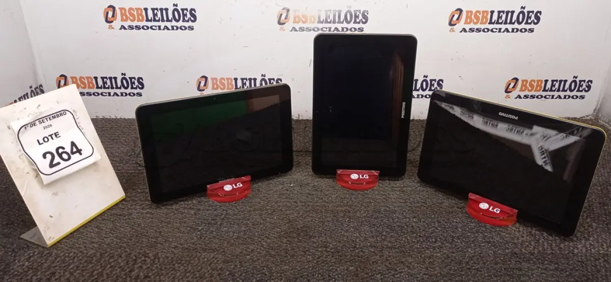 LOTE 264 - 03 TABLETS MARCA POSITIVO SEM FONTE. (NO ESTADO) ATENÇÃO! FAZER A VISITAÇÃO ANTES DE ARREMATAR, NÃO SABEMOS SE FUNCIONA, LEILÃO NÃO TEM GARANTIA E NEM DEVOLUÇÃO, SUJEITO A POSSÍVEIS AVARIAS VISÍVEIS/OCULTAS E/OU AUSÊNCIA DE COMPONENTES.
