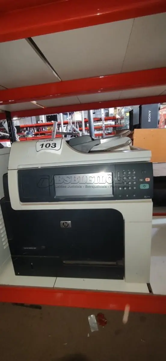 01 IMPRESSORA MULTIFUNCIONAL MODELO M4555MFP MARCA HP
