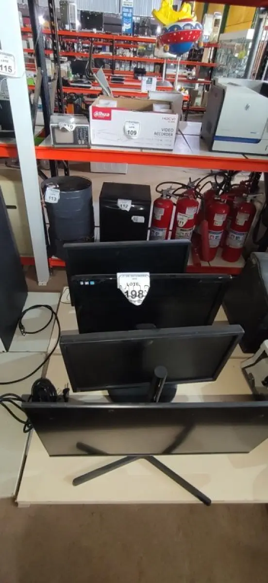 04 MONITORES DE MARCAS E MODELOS DIVERSOS
