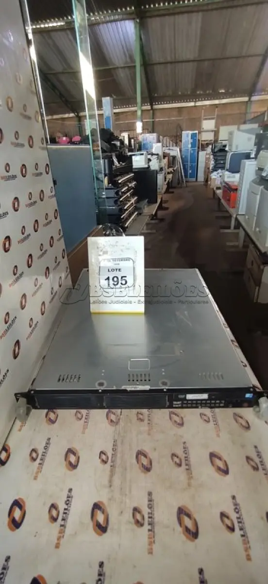 01 SERVIDOR MARCA ITAUTEC