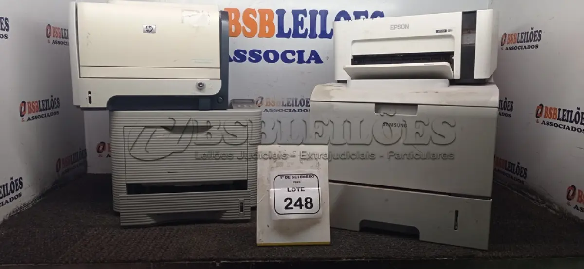 LOTE 248 - 04 IMPRESSORAS DE MARCAS E MODELOS DIVERSOS. (NO ESTADO) ATENÇÃO! FAZER A VISITAÇÃO ANTES DE ARREMATAR, NÃO SABEMOS SE FUNCIONA, LEILÃO NÃO TEM GARANTIA E NEM DEVOLUÇÃO, SUJEITO A POSSÍVEIS AVARIAS VISÍVEIS/OCULTAS E/OU AUSÊNCIA DE COMPONENTES.