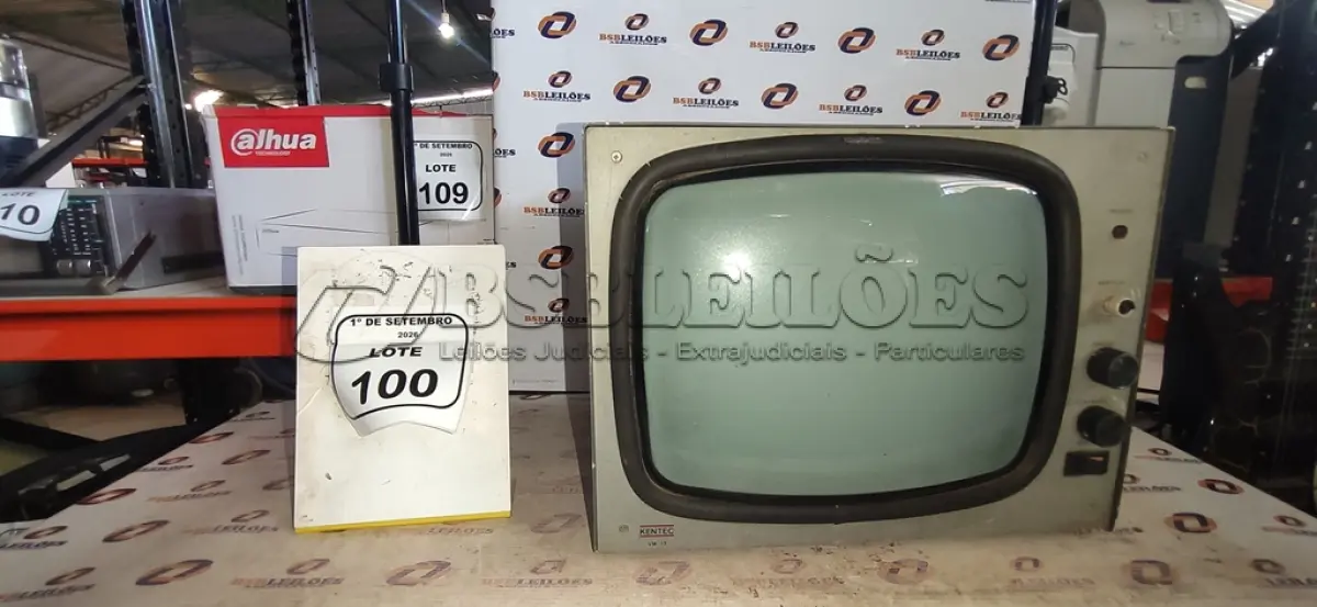 01 TV DE TUBO MARCA KENTEC