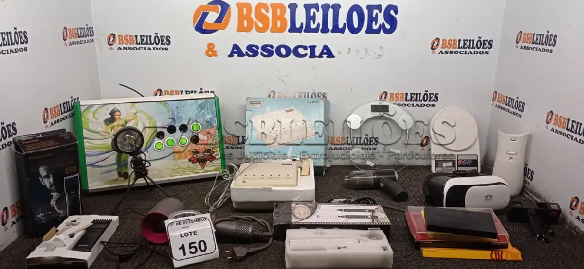 LOTE 150 - 01 LOTE COM SECRETÁRIA ELETRÔNICA, BALANÇAS, MÁQUINA DE CORTAR CABELO, JOYSTIC DE ARADE E ELETRÔNICOS DIVERSOS. (NO ESTADO) ATENÇÃO! FAZER A VISITAÇÃO ANTES DE ARREMATAR, NÃO SABEMOS SE FUNCIONA, LEILÃO NÃO TEM GARANTIA E NEM DEVOLUÇÃO, SUJEITO A POSSÍVEIS AVARIAS VISÍVEIS/OCULTAS E/OU AUSÊNCIA DE COMPONENTES.