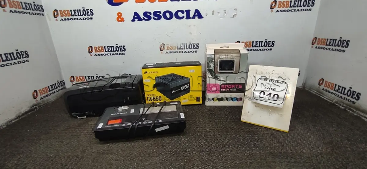 LOTE 040 - 01 FONTE ALIMENTAÇÃO MODELO CV650 MARCA CORSAIR, 01 MINI CÂMERA DE ESPORTES HD DV, 01 RELÓGIO DE PONTO E 01 FRAGMENTADORA DE PAPEL. (NO ESTADO) ATENÇÃO! FAZER A VISITAÇÃO ANTES DE ARREMATAR, NÃO SABEMOS SE FUNCIONA, LEILÃO NÃO TEM GARANTIA E NEM DEVOLUÇÃO, SUJEITO A POSSÍVEIS AVARIAS VISÍVEIS/OCULTAS E/OU AUSÊNCIA DE COMPONENTES.