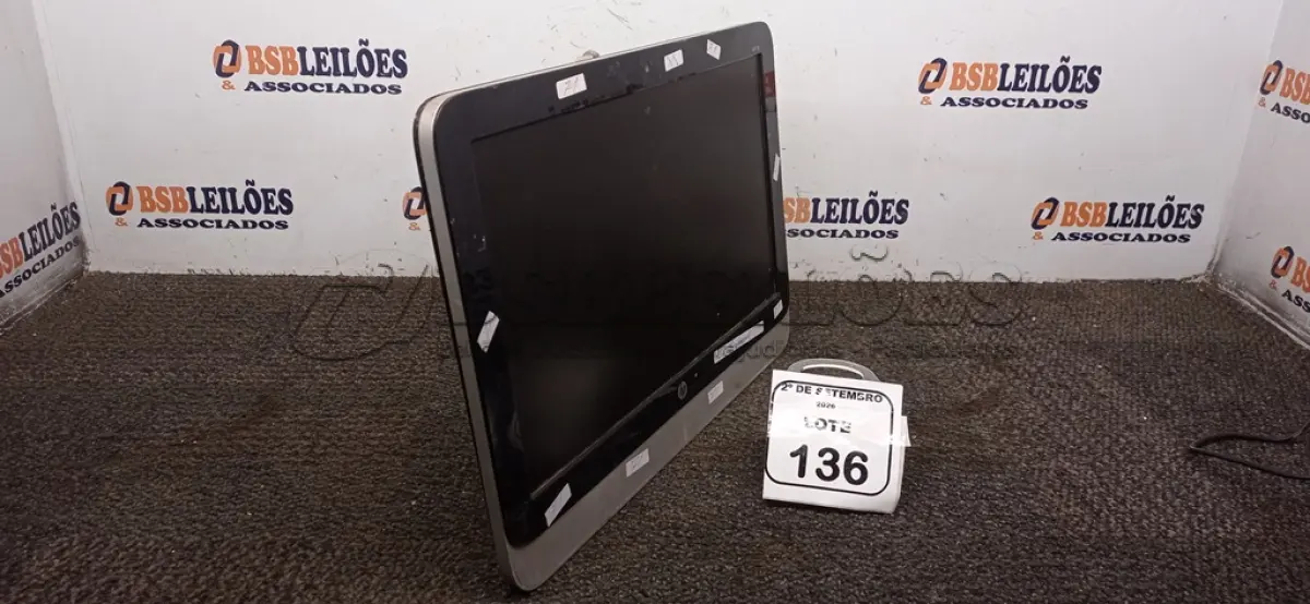 LOTE 136 - 01 COMPUTADOR ALL IN ONE MARCA HP. (NO ESTADO) ATENÇÃO! FAZER A VISITAÇÃO ANTES DE ARREMATAR, NÃO SABEMOS SE FUNCIONA, LEILÃO NÃO TEM GARANTIA E NEM DEVOLUÇÃO, SUJEITO A POSSÍVEIS AVARIAS VISÍVEIS/OCULTAS E/OU AUSÊNCIA DE COMPONENTES.