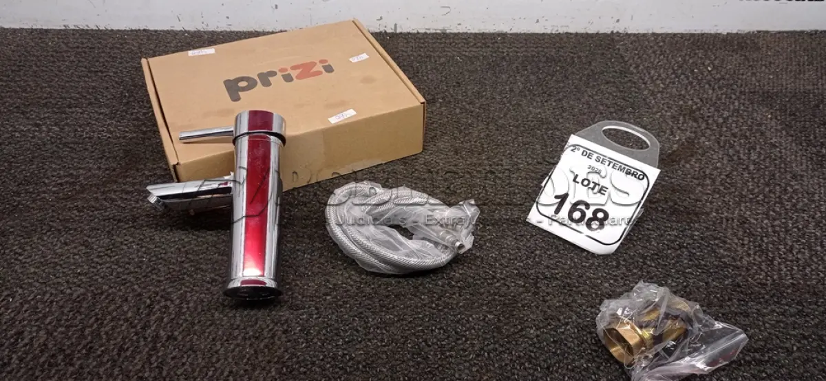 LOTE 168 - 01 TORNEIRA MISTURADOR MARCA PRIZI COM ACESSÓRIOS. (NO ESTADO) ATENÇÃO! FAZER A VISITAÇÃO ANTES DE ARREMATAR, NÃO SABEMOS SE FUNCIONA, LEILÃO NÃO TEM GARANTIA E NEM DEVOLUÇÃO, SUJEITO A POSSÍVEIS AVARIAS VISÍVEIS/OCULTAS E/OU AUSÊNCIA DE COMPONENTES.
