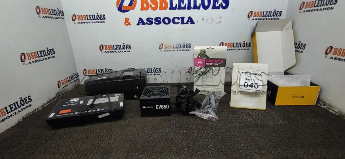 LOTE 040 - 01 FONTE ALIMENTAÇÃO MODELO CV650 MARCA CORSAIR, 01 MINI CÂMERA DE ESPORTES HD DV, 01 RELÓGIO DE PONTO E 01 FRAGMENTADORA DE PAPEL. (NO ESTADO) ATENÇÃO! FAZER A VISITAÇÃO ANTES DE ARREMATAR, NÃO SABEMOS SE FUNCIONA, LEILÃO NÃO TEM GARANTIA E NEM DEVOLUÇÃO, SUJEITO A POSSÍVEIS AVARIAS VISÍVEIS/OCULTAS E/OU AUSÊNCIA DE COMPONENTES.