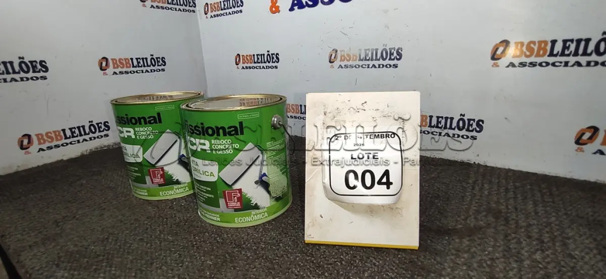 LOTE 004 - 02 LATAS DE TINTA ACRÍLICA DE 3,6L NA COR LUAR DO SERTÃO MARCA PROFISSIONAL ACR. (NO ESTADO) ATENÇÃO! FAZER A VISITAÇÃO ANTES DE ARREMATAR, NÃO SABEMOS SE FUNCIONA, LEILÃO NÃO TEM GARANTIA E NEM DEVOLUÇÃO, SUJEITO A POSSÍVEIS AVARIAS VISÍVEIS/OCULTAS E/OU AUSÊNCIA DE COMPONENTES.