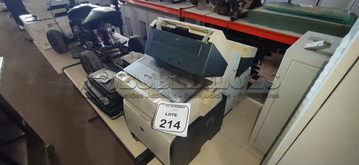 LOTE 214 - 03 IMPRESSORAS E 03 SCANNERS DE MARCAS E MODELOS DIVERSOS. (NO ESTADO) ATENÇÃO! FAZER A VISITAÇÃO ANTES DE ARREMATAR, NÃO SABEMOS SE FUNCIONA, LEILÃO NÃO TEM GARANTIA E NEM DEVOLUÇÃO, SUJEITO A POSSÍVEIS AVARIAS VISÍVEIS/OCULTAS E/OU AUSÊNCIA DE COMPONENTES.