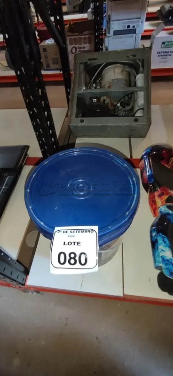 LOTE 080 - 01 BALDE DE TINTA ACRÍLICA STANDARD NA COR MELÃO ROSA FOSCO DE 16L MARCA DUCRYL. (NO ESTADO) ATENÇÃO! FAZER A VISITAÇÃO ANTES DE ARREMATAR, NÃO SABEMOS SE FUNCIONA, LEILÃO NÃO TEM GARANTIA E NEM DEVOLUÇÃO, SUJEITO A POSSÍVEIS AVARIAS VISÍVEIS/OCULTAS E/OU AUSÊNCIA DE COMPONENTES.
