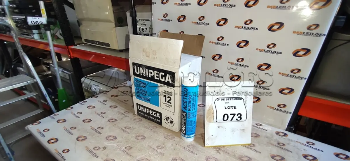 LOTE 073 - 12 CARTUCHOS DE SILICONE ACÉTICO MULTIUSO DE 250ML CADA MARCA UNIPEGA. (NO ESTADO) ATENÇÃO! FAZER A VISITAÇÃO ANTES DE ARREMATAR, NÃO SABEMOS SE FUNCIONA, LEILÃO NÃO TEM GARANTIA E NEM DEVOLUÇÃO, SUJEITO A POSSÍVEIS AVARIAS VISÍVEIS/OCULTAS E/OU AUSÊNCIA DE COMPONENTES.