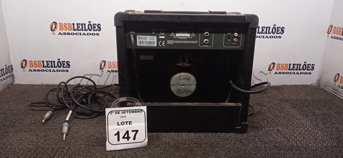 LOTE 147 - 01 CAIXA AMPLIFICADORA MODELO MG 15R MARCA ROXY. (NO ESTADO) ATENÇÃO! FAZER A VISITAÇÃO ANTES DE ARREMATAR, NÃO SABEMOS SE FUNCIONA, LEILÃO NÃO TEM GARANTIA E NEM DEVOLUÇÃO, SUJEITO A POSSÍVEIS AVARIAS VISÍVEIS/OCULTAS E/OU AUSÊNCIA DE COMPONENTES.
