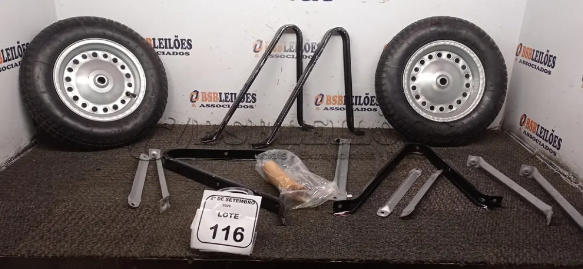LOTE 116 - 02 KITS DE RODA DE CARRINHO DE MÃO. (NO ESTADO) ATENÇÃO! FAZER A VISITAÇÃO ANTES DE ARREMATAR, NÃO SABEMOS SE FUNCIONA, LEILÃO NÃO TEM GARANTIA E NEM DEVOLUÇÃO, SUJEITO A POSSÍVEIS AVARIAS VISÍVEIS/OCULTAS E/OU AUSÊNCIA DE COMPONENTES.