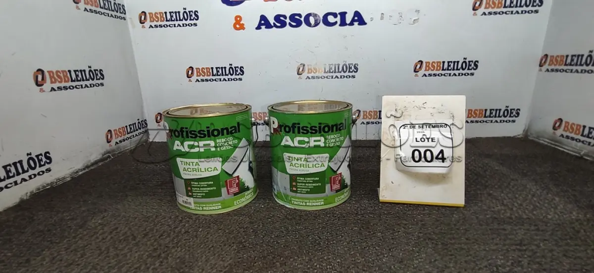 LOTE 004 - 02 LATAS DE TINTA ACRÍLICA DE 3,6L NA COR LUAR DO SERTÃO MARCA PROFISSIONAL ACR. (NO ESTADO) ATENÇÃO! FAZER A VISITAÇÃO ANTES DE ARREMATAR, NÃO SABEMOS SE FUNCIONA, LEILÃO NÃO TEM GARANTIA E NEM DEVOLUÇÃO, SUJEITO A POSSÍVEIS AVARIAS VISÍVEIS/OCULTAS E/OU AUSÊNCIA DE COMPONENTES.