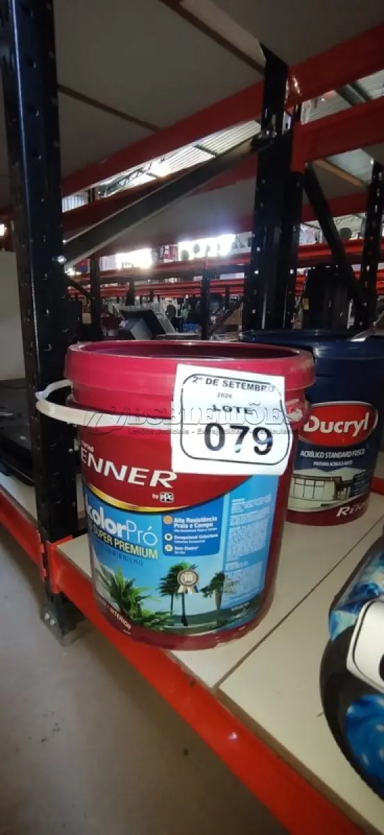 LOTE 079 - 01 BALDE DE TINTA ACRÍLICA SUPER PREMIUM NA COR BASE MÉDIA SEMIBRILHO DE 16L MARCA RENNER. (NO ESTADO) ATENÇÃO! FAZER A VISITAÇÃO ANTES DE ARREMATAR, NÃO SABEMOS SE FUNCIONA, LEILÃO NÃO TEM GARANTIA E NEM DEVOLUÇÃO, SUJEITO A POSSÍVEIS AVARIAS VISÍVEIS/OCULTAS E/OU AUSÊNCIA DE COMPONENTES.