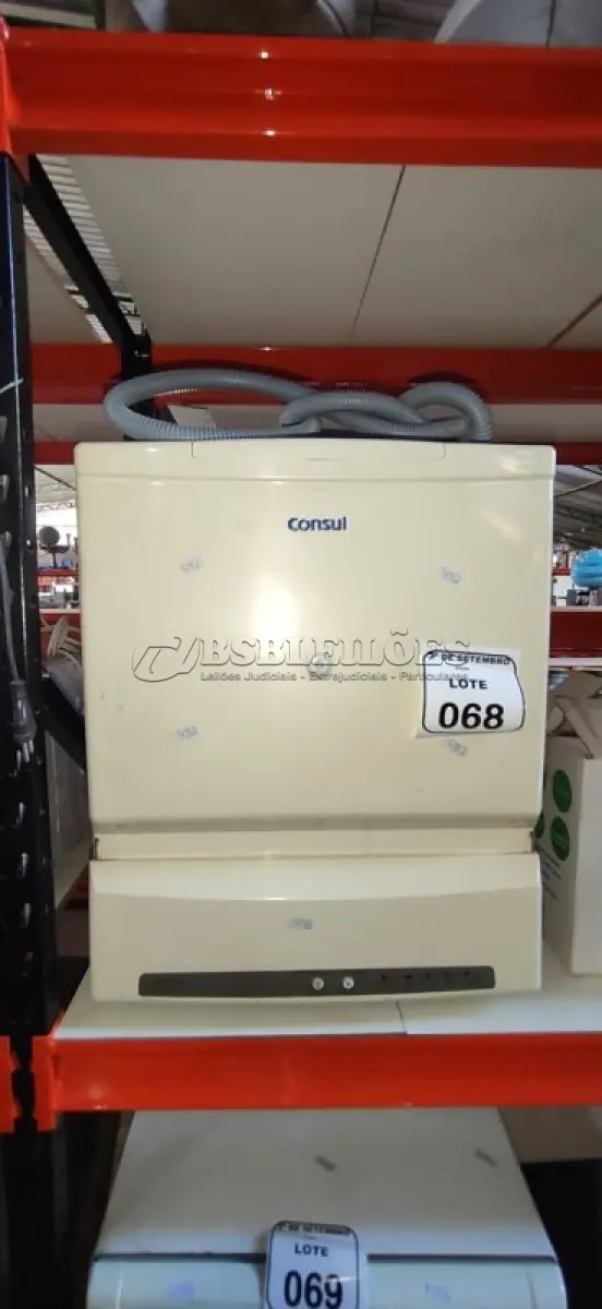 LOTE 068 - 01 LAVA LOUÇA MARCA CONSUL. (NO ESTADO) ATENÇÃO! FAZER A VISITAÇÃO ANTES DE ARREMATAR, NÃO SABEMOS SE FUNCIONA, LEILÃO NÃO TEM GARANTIA E NEM DEVOLUÇÃO, SUJEITO A POSSÍVEIS AVARIAS VISÍVEIS/OCULTAS E/OU AUSÊNCIA DE COMPONENTES.